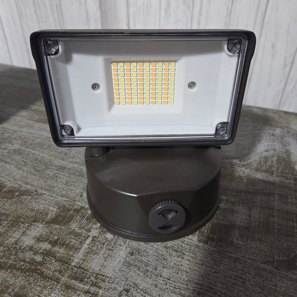Halo 150-Watt Equivalent 3000 Lumen Integrated LED